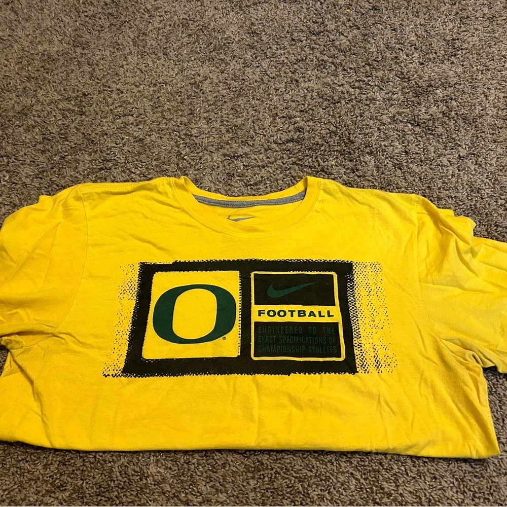 Oregon Ducks football shirt